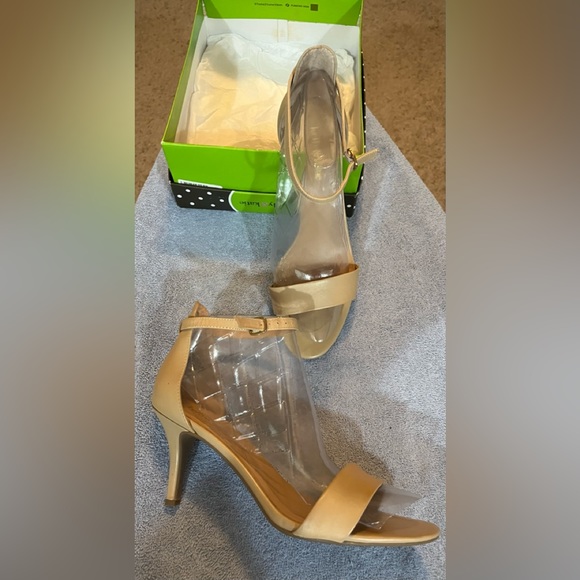 Kelly & Katie Shoes Taupenude Kelly Katie Heels Poshmark